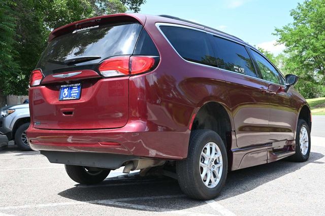 2021 Chrysler Voyager LXi Mobility Handicap Van - 22880550 - 5