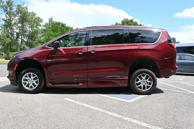 2021 Chrysler Voyager LXi Mobility Handicap Van - 22880550 - 8