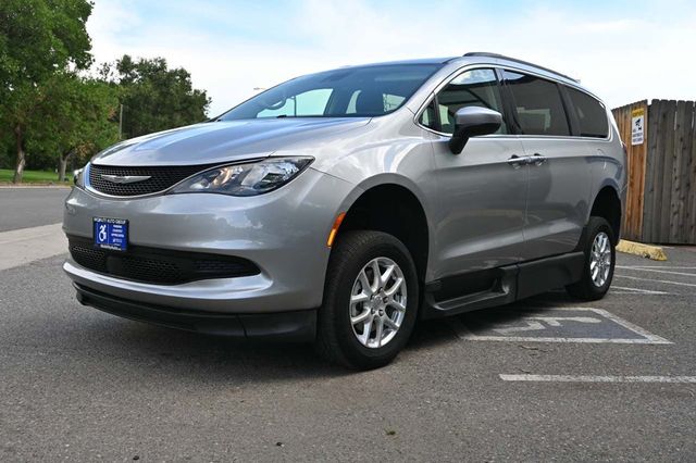 2021 Chrysler Voyager LXi Mobility Handicap Van - 22885539 - 9