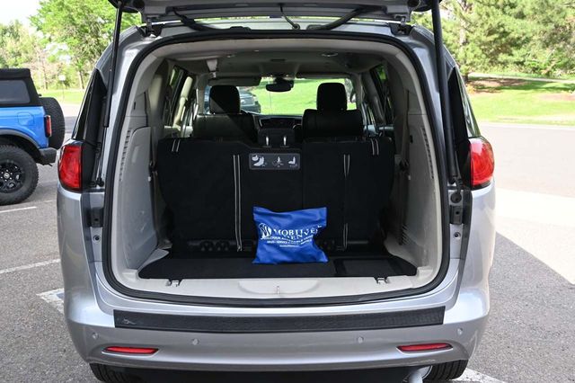 2021 Chrysler Voyager LXi Mobility Handicap Van - 22885539 - 24