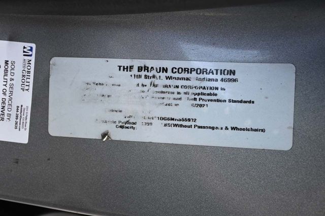 2021 Chrysler Voyager LXi Mobility Handicap Van - 22885539 - 32