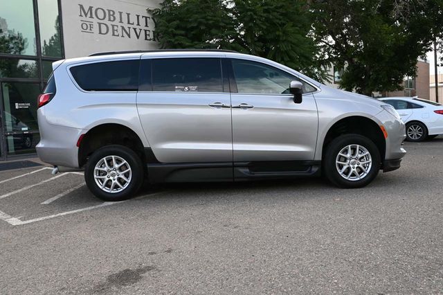 2021 Chrysler Voyager LXi Mobility Handicap Van - 22885539 - 4