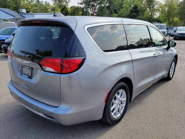 2021 Chrysler Voyager LX Minivan 4D - 22570953 - 12
