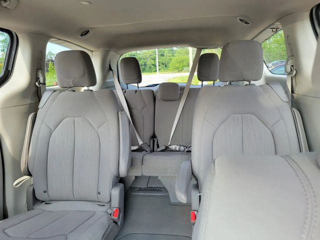 2021 Chrysler Voyager LX Minivan 4D - 22570953 - 26