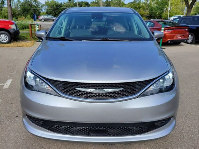 2021 Chrysler Voyager LX Minivan 4D - 22570953 - 8