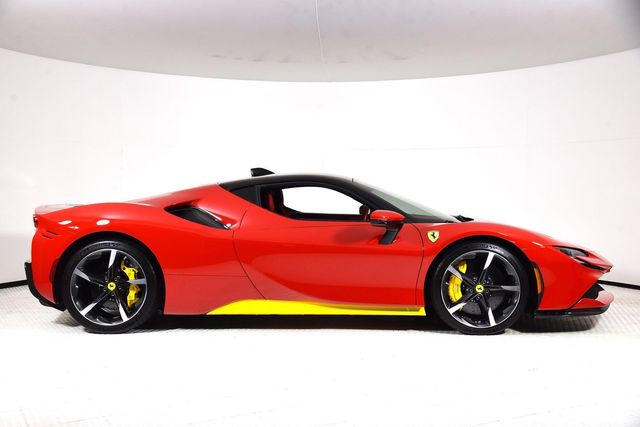 2021 Ferrari SF90 Stradale Coupe - 22276152 - 9