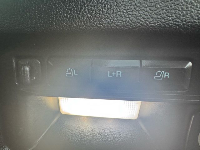 2021 Ford Explorer Limited - 22895646 - 33