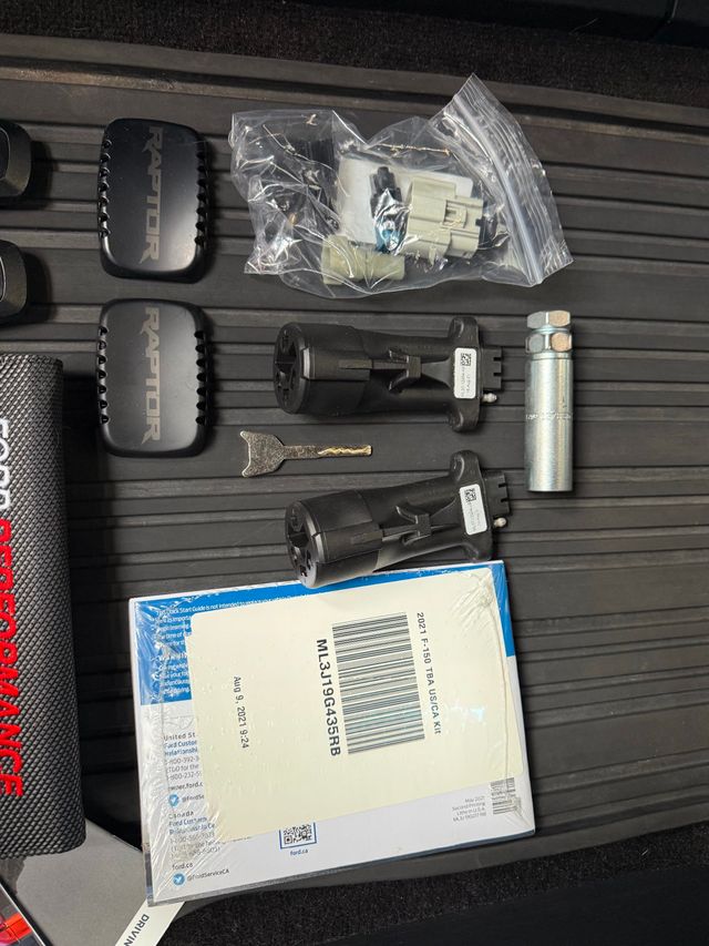 2021 Ford F-150 Raptor 4WD SuperCrew 5.5' Box - 22936182 - 41