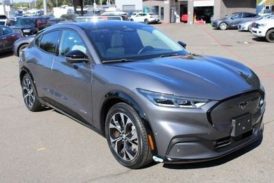 2021 Ford Mustang Mach-E - 3FMTK3RM2MMA24975