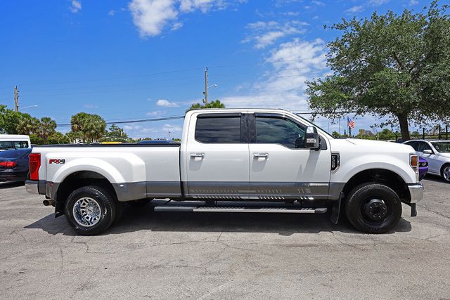 2021 FORD Super Duty F-350 DRW LARIAT 4WD Crew Cab 8' Box - 22282156 - 2