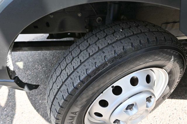 2021 Ford Transit Chassis HD Cutaway - 22880551 - 9