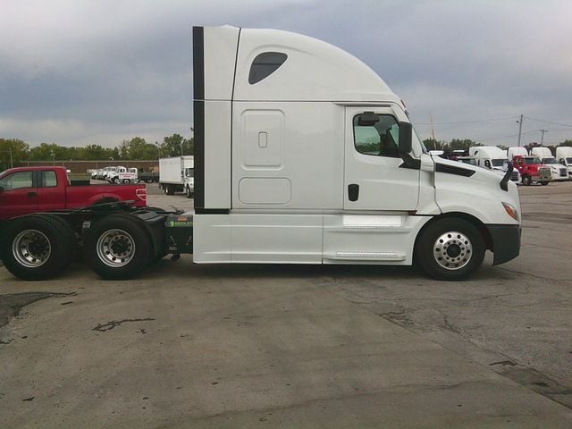 2021 Freightliner Cascadia 2021 FREIGHTLINER SLEEPER - 22901133 - 3