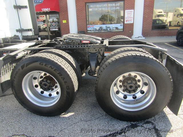 2021 Freightliner Cascadia 126  - 22929296 - 16