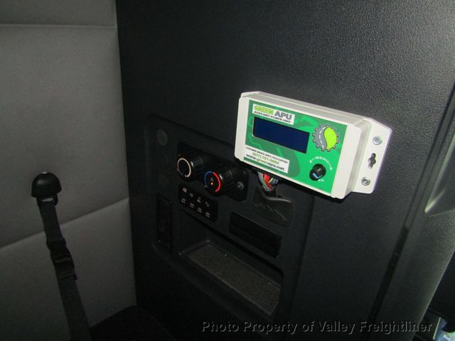 2021 Freightliner Cascadia 126  - 22929336 - 28
