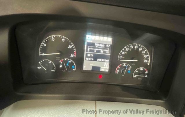 2021 Freightliner Cascadia 126  - 22931443 - 5