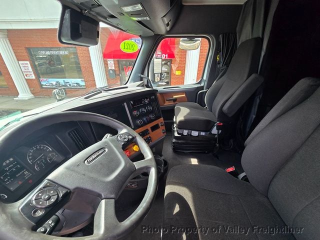 2021 Freightliner CASCADIA 126 RAISED ROOF SLEEPER - 22777858 - 17