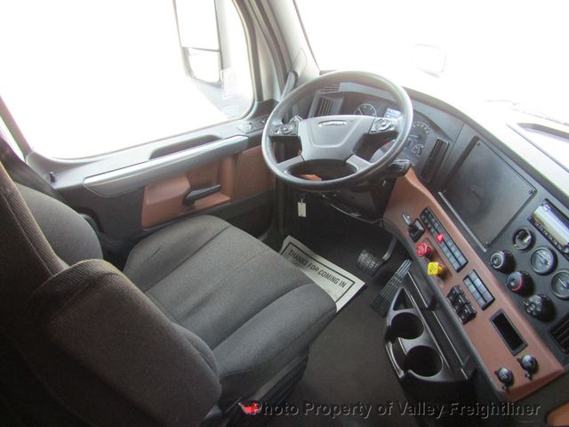 2021 Freightliner CASCADIA 126 RAISED ROOF SLEEPER - 22777858 - 32