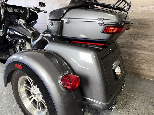 2021 Harley-Davidson FLHTCUTG Triglide Ultra Classic One Owner! - 22927255 - 14