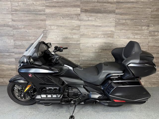 2021 Honda GL1800 Goldwing Tour DCT One Owner! - 22933516 - 11