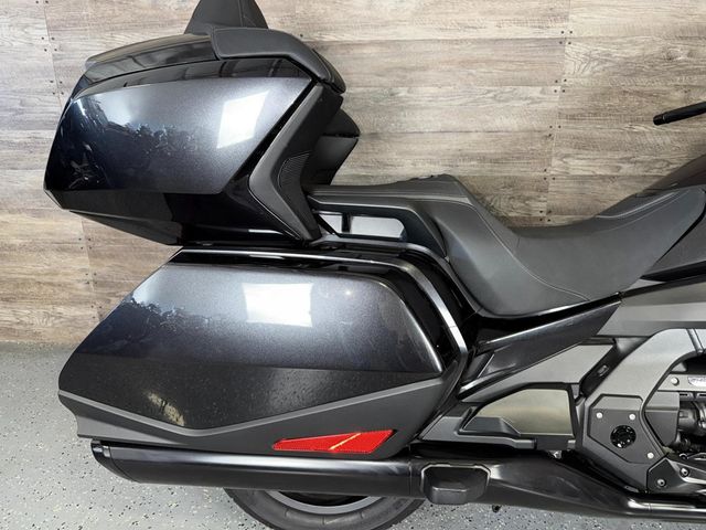 2021 Honda GL1800 Goldwing Tour DCT One Owner! - 22933516 - 5
