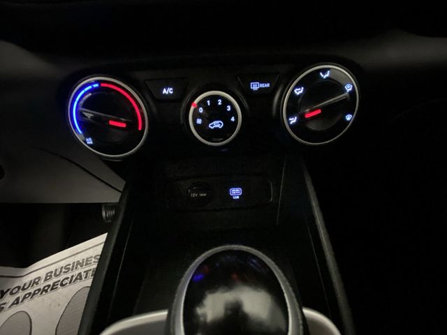 2021 Hyundai Venue SE IVT - 22803457 - 17