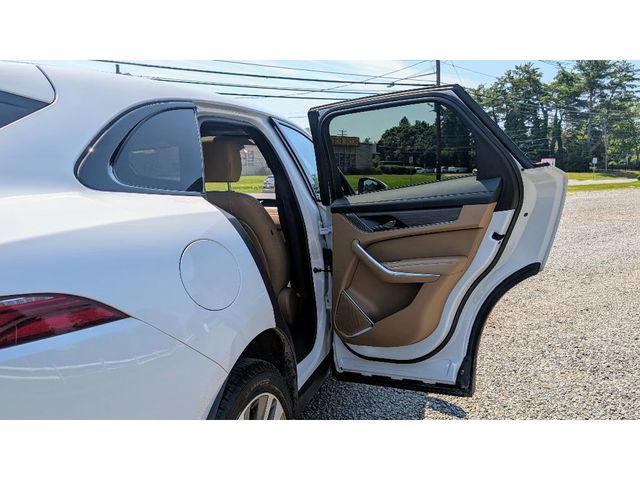 2021 Jaguar F-PACE P340 AWD S - 22923345 - 11