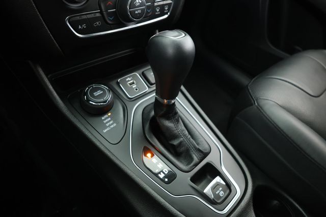 2021 Jeep Cherokee Latitude Lux 4x4 with Comfort & Convenience Group - 22926449 - 13
