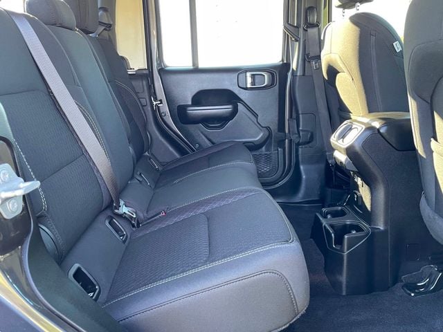 2021 Jeep Gladiator 80th Anniversary 4x4 - 22937498 - 20