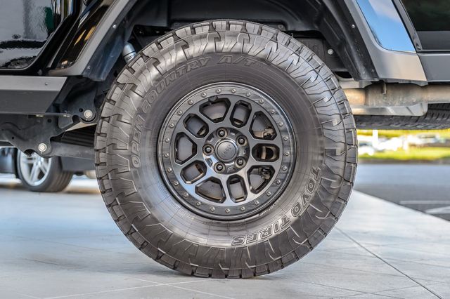 2021 Jeep Gladiator GLADIATOR OVERLAND 4X4 LOW MILES WHEELS BUMPER WITH WINCH BUMPER - 22936776 - 11