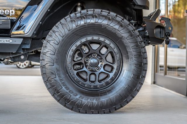 2021 Jeep Gladiator GLADIATOR OVERLAND 4X4 LOW MILES WHEELS BUMPER WITH WINCH BUMPER - 22936776 - 13