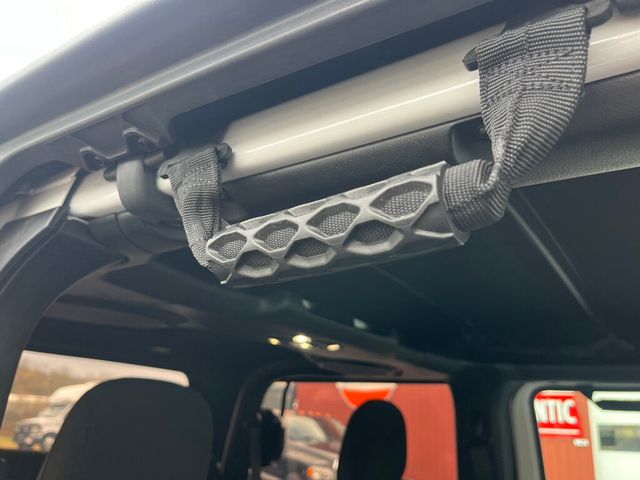 2021 Jeep Wrangler Lifted Rust Free 2 Door V6 JL 4x4 Convertible  - 22937937 - 50