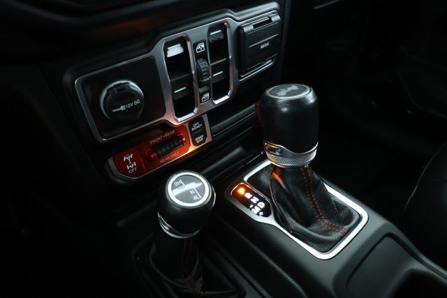 2021 Jeep Wrangler Unlimited Rubicon 4x4 w/ Turbo Diesel & Sky One-Touch Power Top - 22894236 - 13