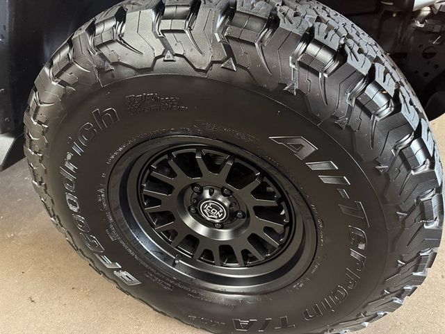 2021 Jeep Wrangler Unlimited Sahara - 22936137 - 10