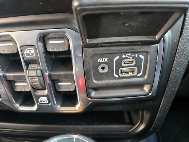 2021 Jeep Wrangler Sport Utility  - 22922619 - 17