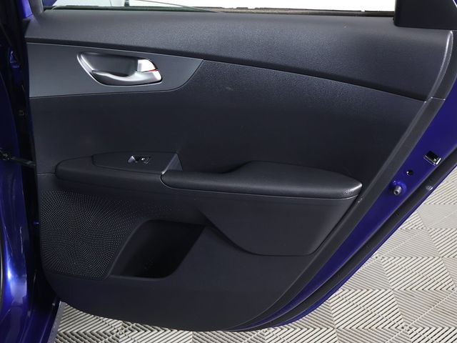 2021 Kia Forte LXS IVT - 22939403 - 21