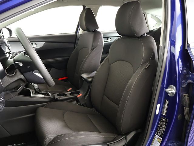 2021 Kia Forte LXS IVT - 22939403 - 24