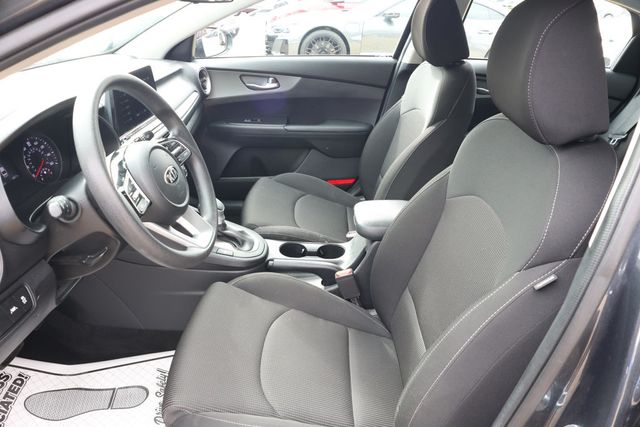 2021 Kia Forte LXS IVT - 22939907 - 16