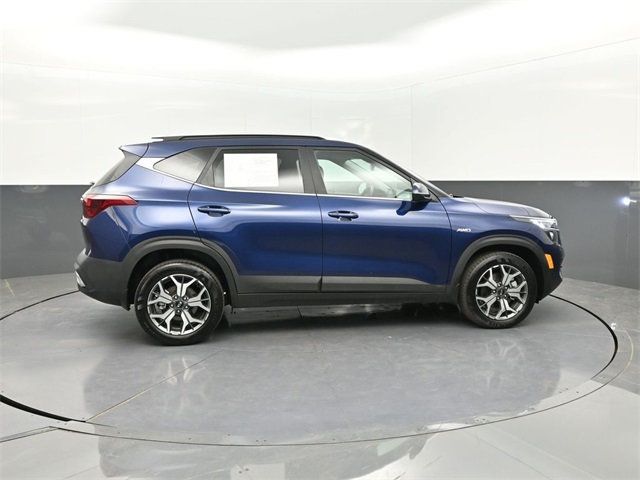 2021 Kia Seltos EX IVT AWD - 22812182 - 24