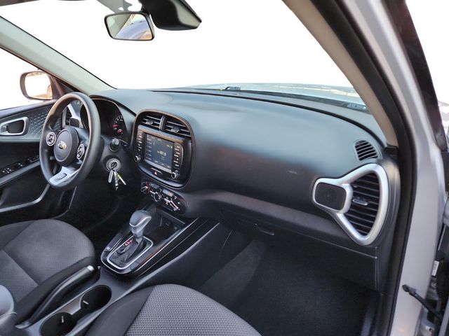 2021 Kia Soul S IVT - 22935138 - 13
