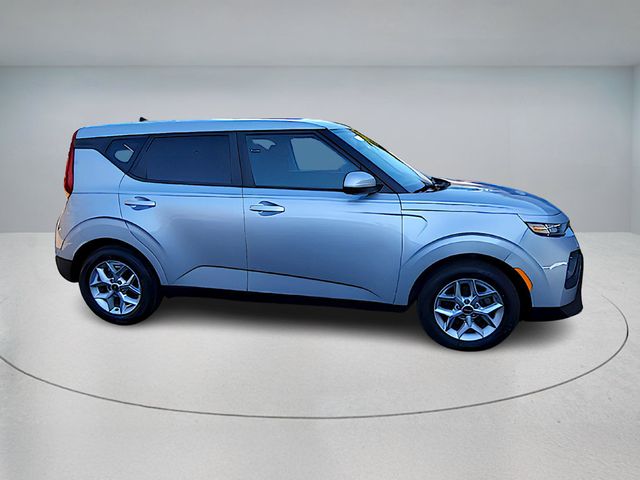 2021 Kia Soul S IVT - 22935138 - 6