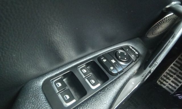 2021 Kia Stinger GT-Line RWD - 22905910 - 30
