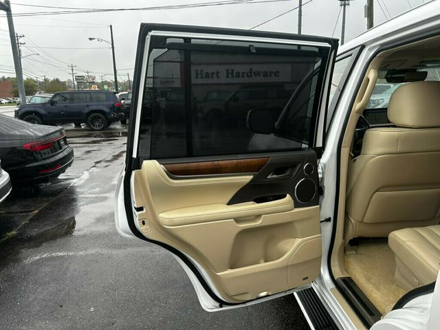 2021 Lexus LX LX-570/3rdRowSeats/LuxuryPkg/HeadsUpDisplay/BlindSpot/NAV - 22936075 - 11