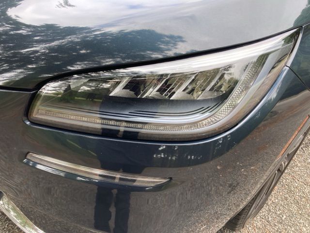 2021 Lincoln Corsair Reserve AWD - 22910699 - 9