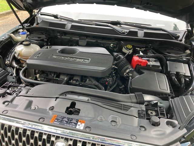 2021 Lincoln Corsair Reserve AWD - 22910699 - 18