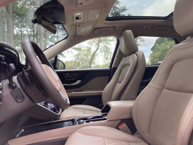 2021 Lincoln Corsair Reserve AWD - 22910699 - 20