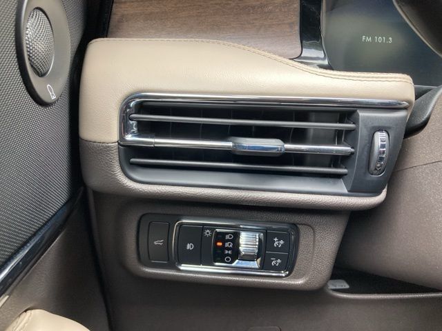 2021 Lincoln Corsair Reserve AWD - 22910699 - 25