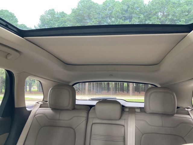 2021 Lincoln Corsair Reserve AWD - 22910699 - 32