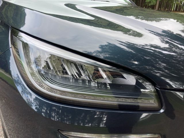 2021 Lincoln Corsair Reserve AWD - 22910699 - 8