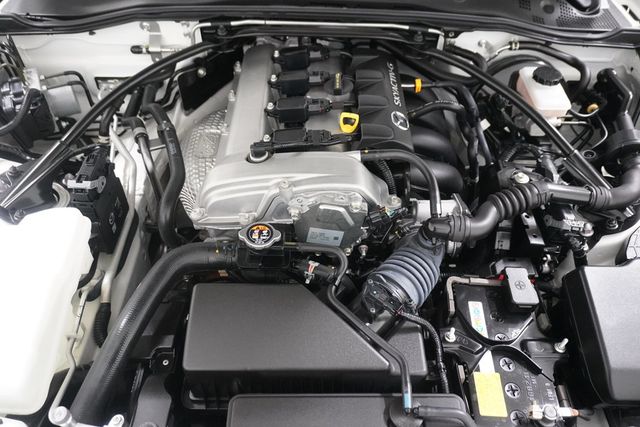 2021 Mazda MX-5 Miata Club Manual - 22877806 - 26