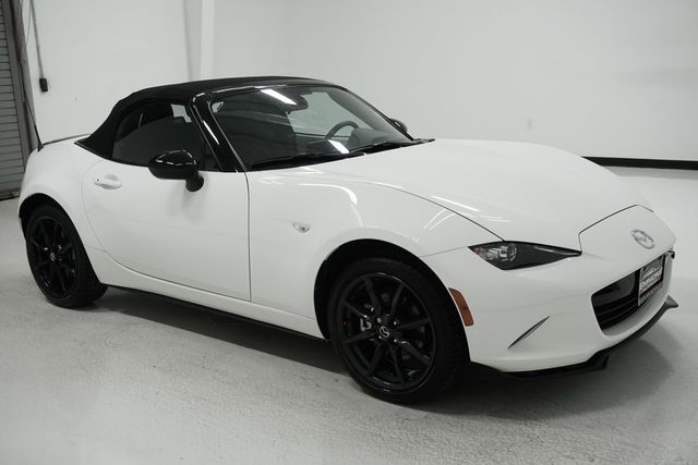 2021 Mazda MX-5 Miata Club Manual - 22877806 - 2
